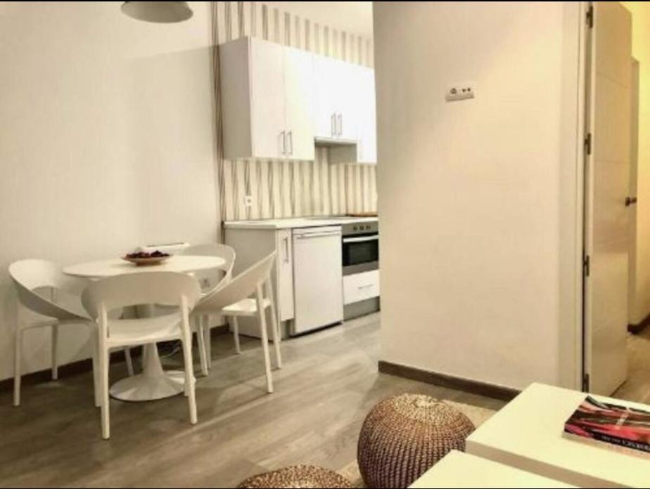 Appartement Madrid A Metros Del Retiro Extérieur photo